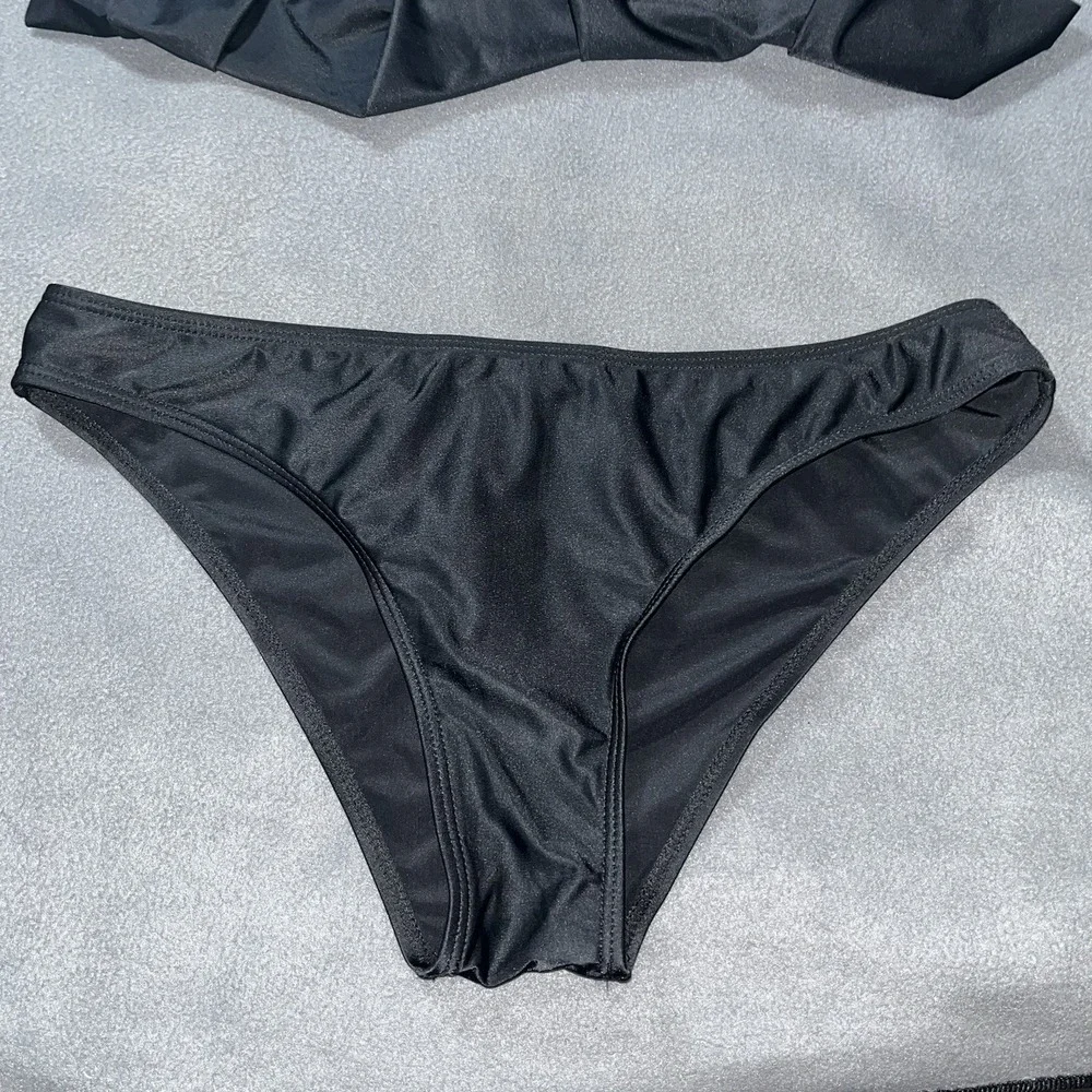 Women's 2 Pc Black Tankini Swimsuit Swim‎ Set Size Medium NWOT
